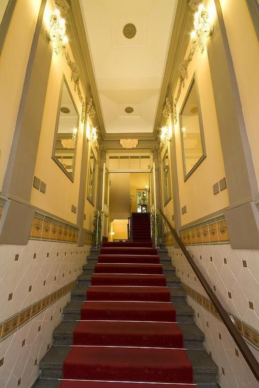 Hotel Raffaello Prag Dış mekan fotoğraf